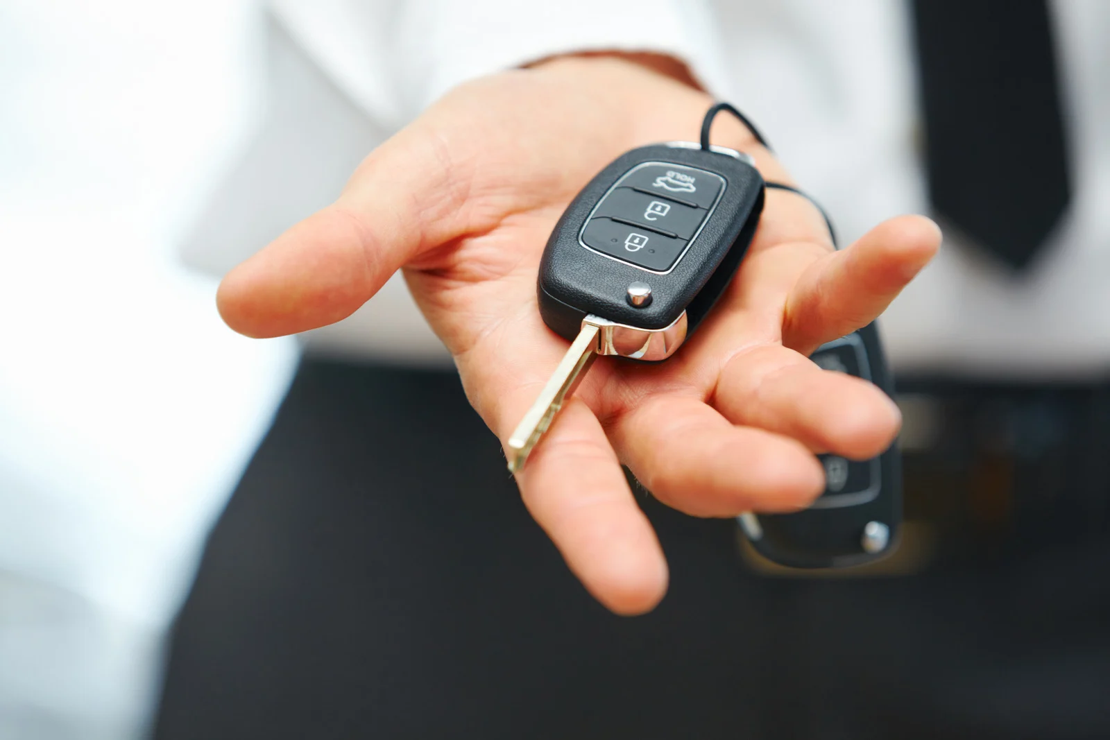 how long does car key replacement take